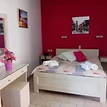 Apartahotel Byron 2*