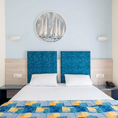 Aparthotel Byron 2*