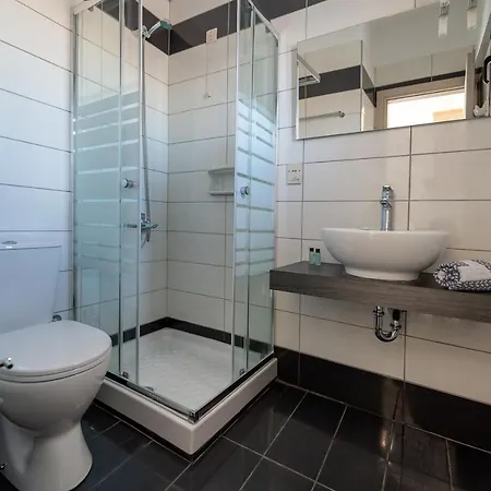 Hotel de apartamente Byron 2*