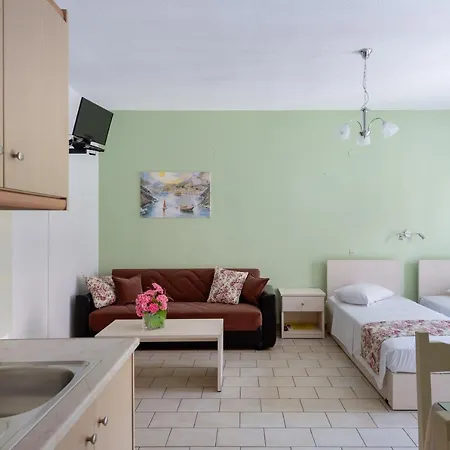 Hotel de apartamente Byron 2*