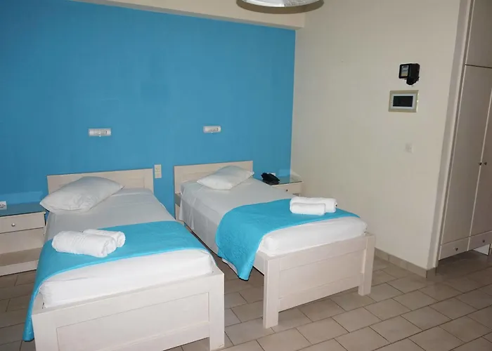 מלון דירות Byron 2*